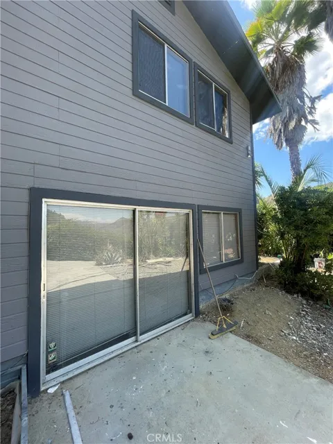 1361 De Luz Road