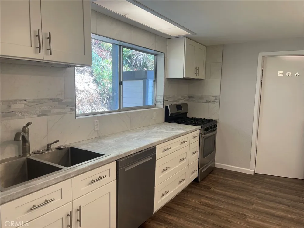 1361 De Luz Road Fallbrook, CA 92028