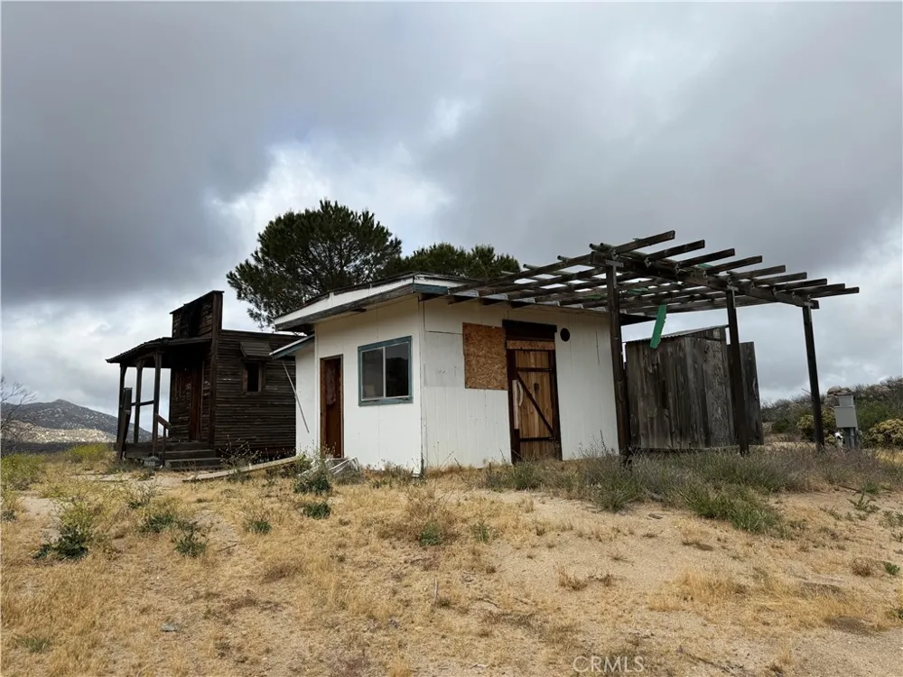 45051 Bonny Lane Aguanga, CA 92536