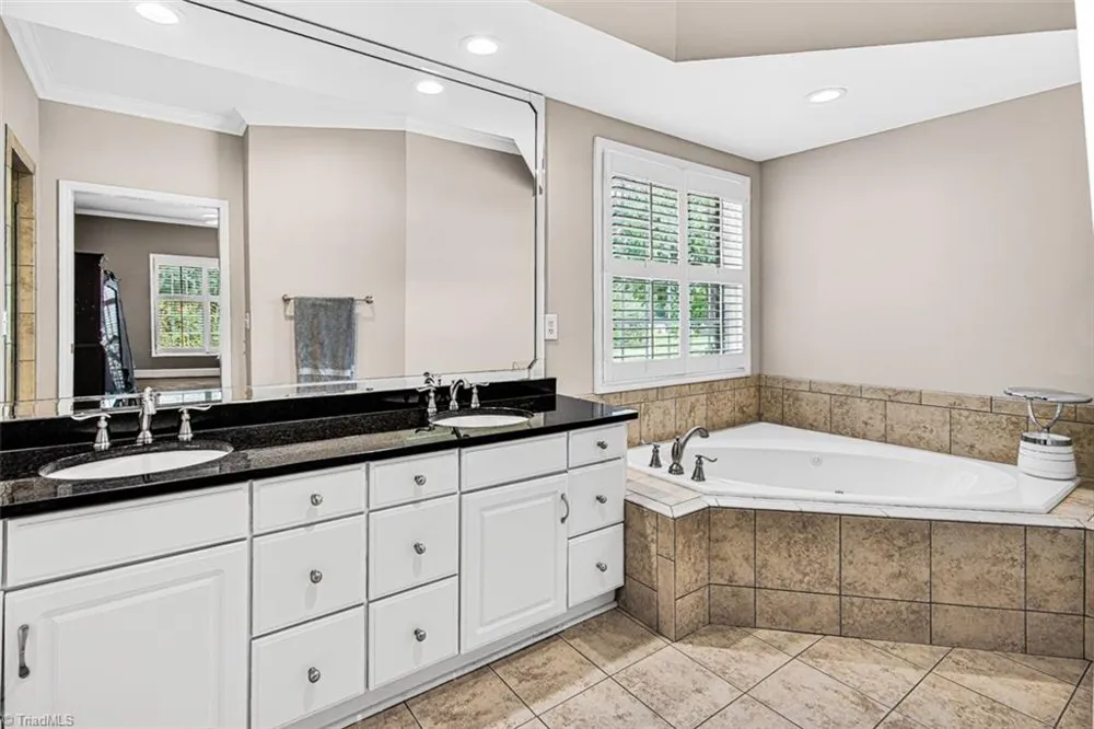 661 Nassau Trail Asheboro, NC 27205