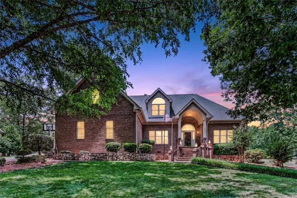 661 Nassau Trail Asheboro, NC 27205