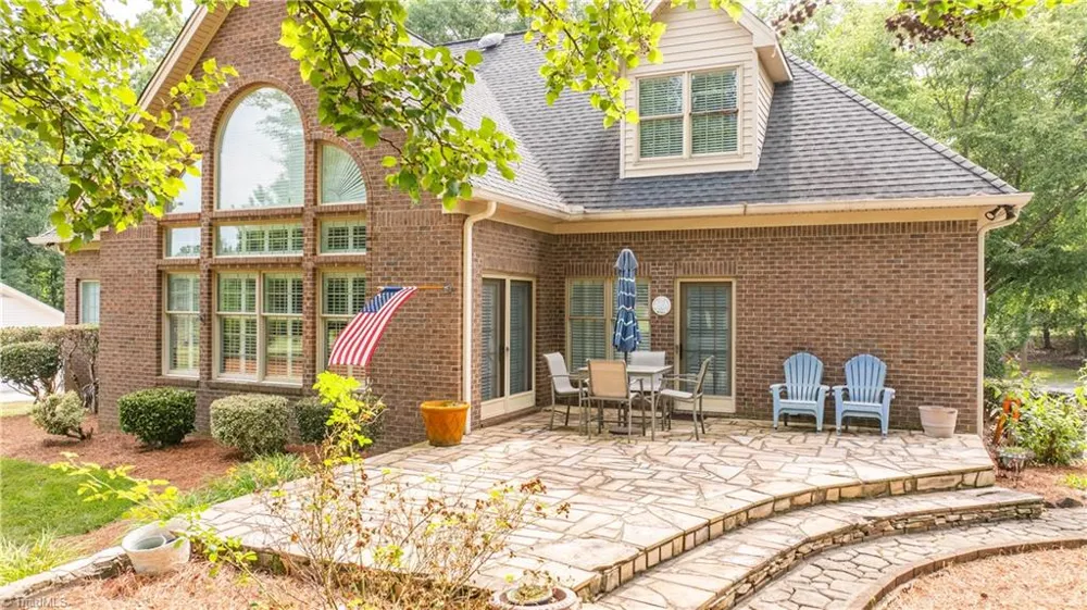 661 Nassau Trail Asheboro, NC 27205