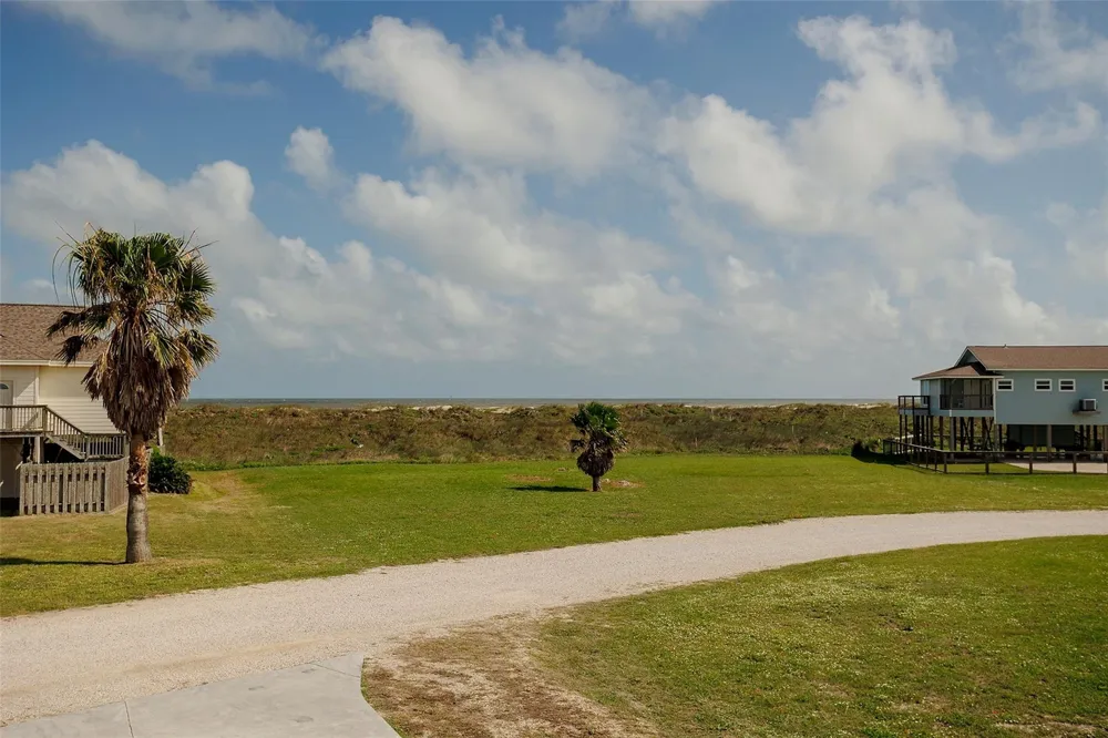352 Driftwood Drive Matagorda, TX 77457
