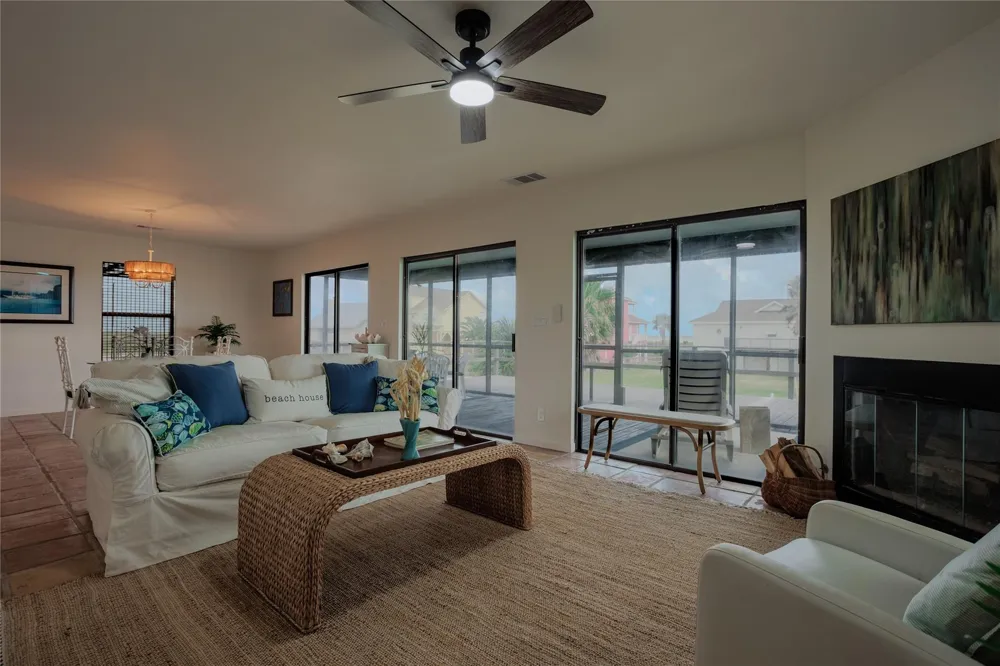 352 Driftwood Drive Matagorda, TX 77457