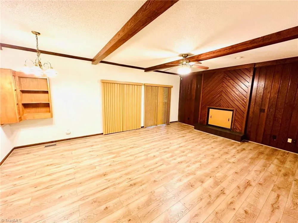 2101 Aspen Way Winston-Salem, NC 27106
