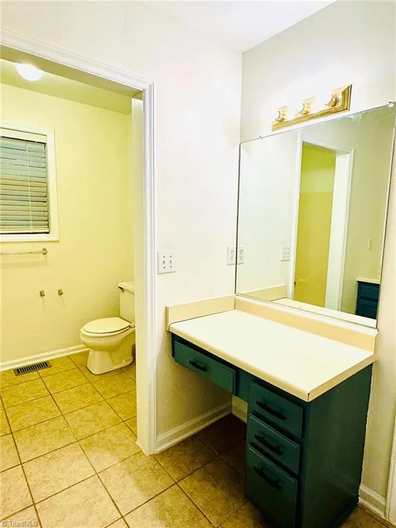 2101 Aspen Way Winston-Salem, NC 27106