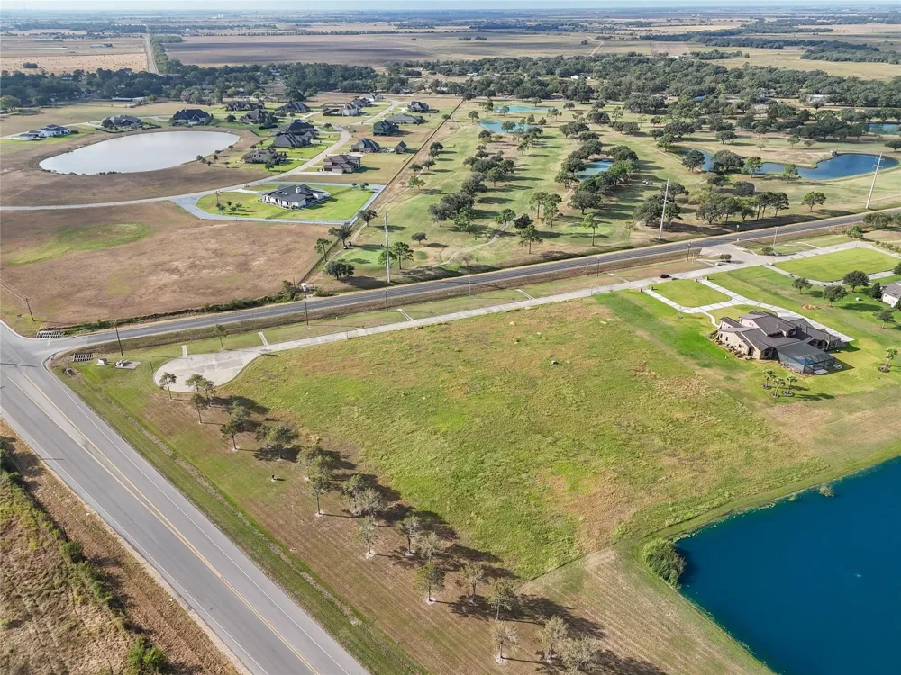 Crystal Lane El Campo, TX 77437