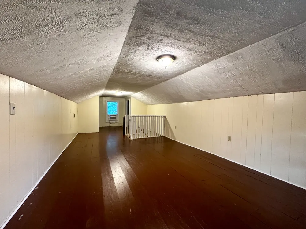 3328 Church St Burns, TN 37029