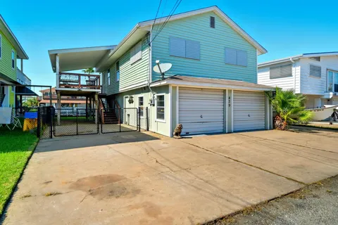 439 Pompano Street