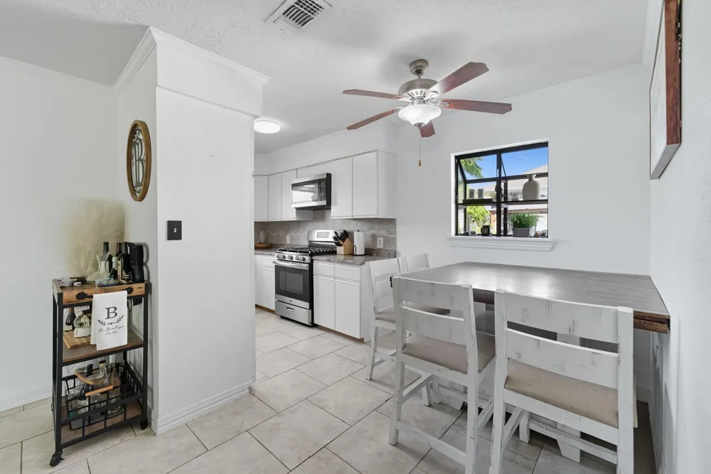 439 Pompano Street Bayou Vista, TX 77563