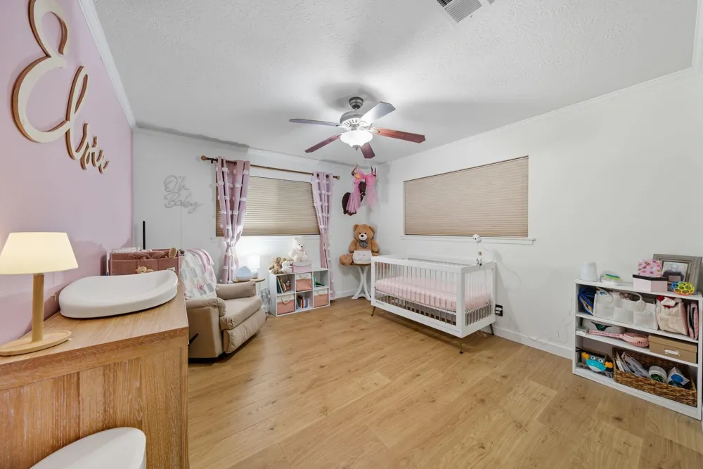 439 Pompano Street Bayou Vista, TX 77563