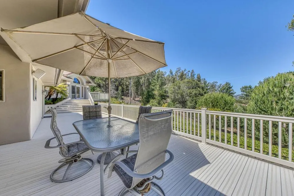 17650 Olson Place Salinas, CA 93907