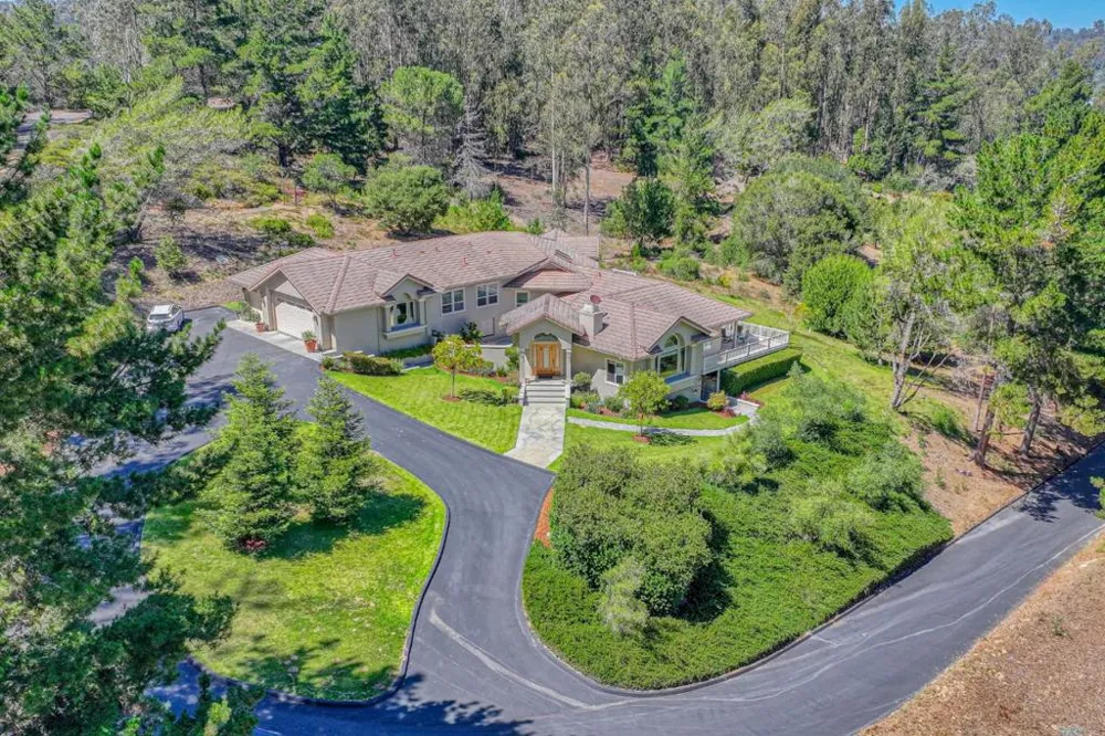 17650 Olson Place Salinas, CA 93907