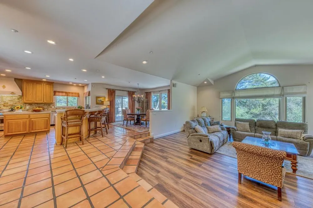 17650 Olson Place Salinas, CA 93907