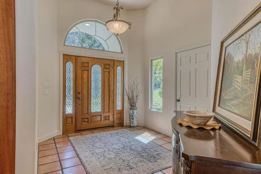 17650 Olson Place Salinas, CA 93907