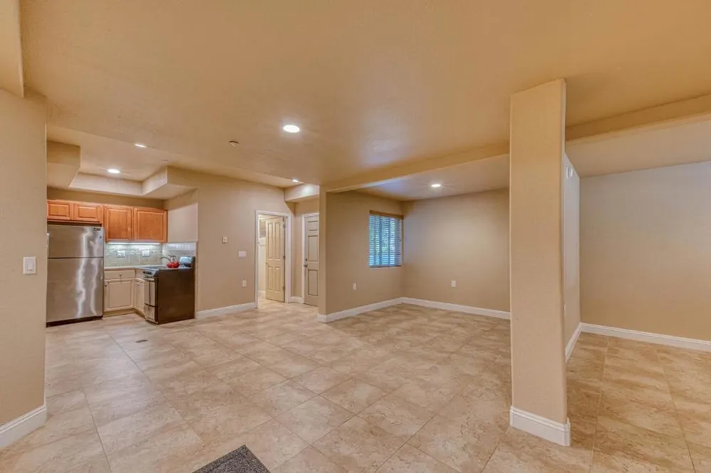 17650 Olson Place Salinas, CA 93907