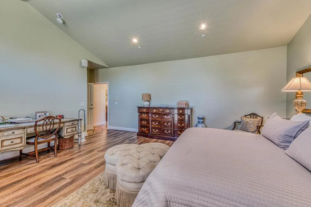17650 Olson Place Salinas, CA 93907