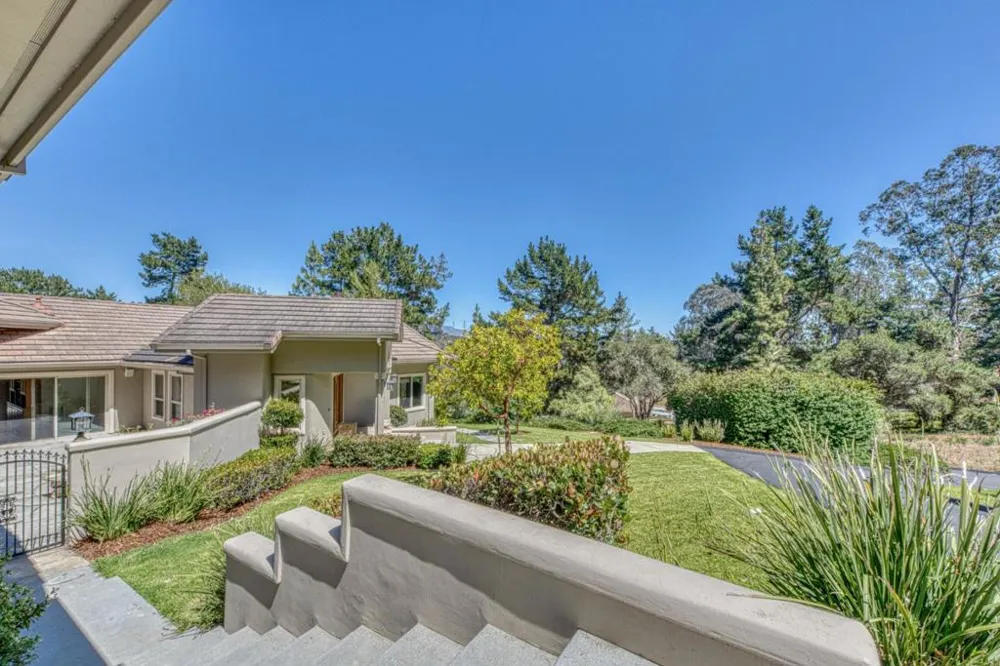 17650 Olson Place Salinas, CA 93907