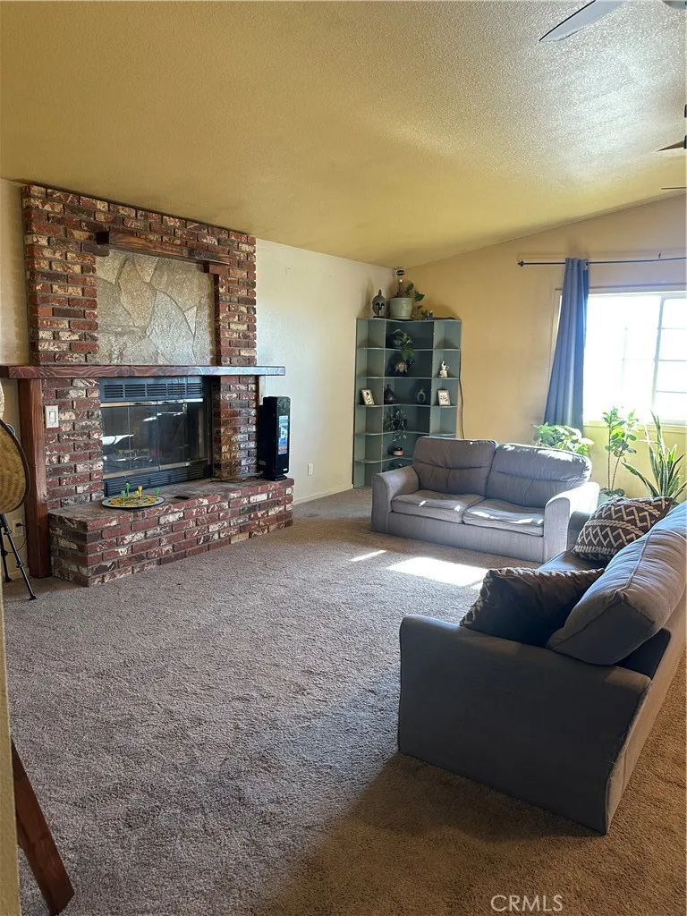 9181 Visalia Lucerne Valley, CA 92356