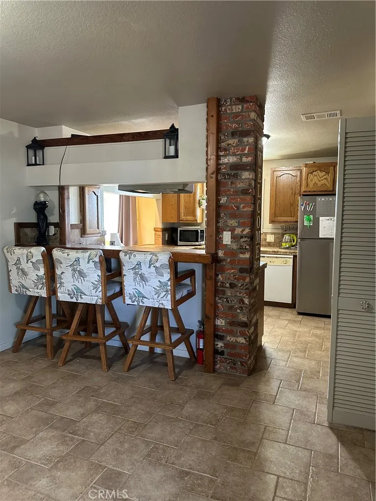 9181 Visalia Lucerne Valley, CA 92356