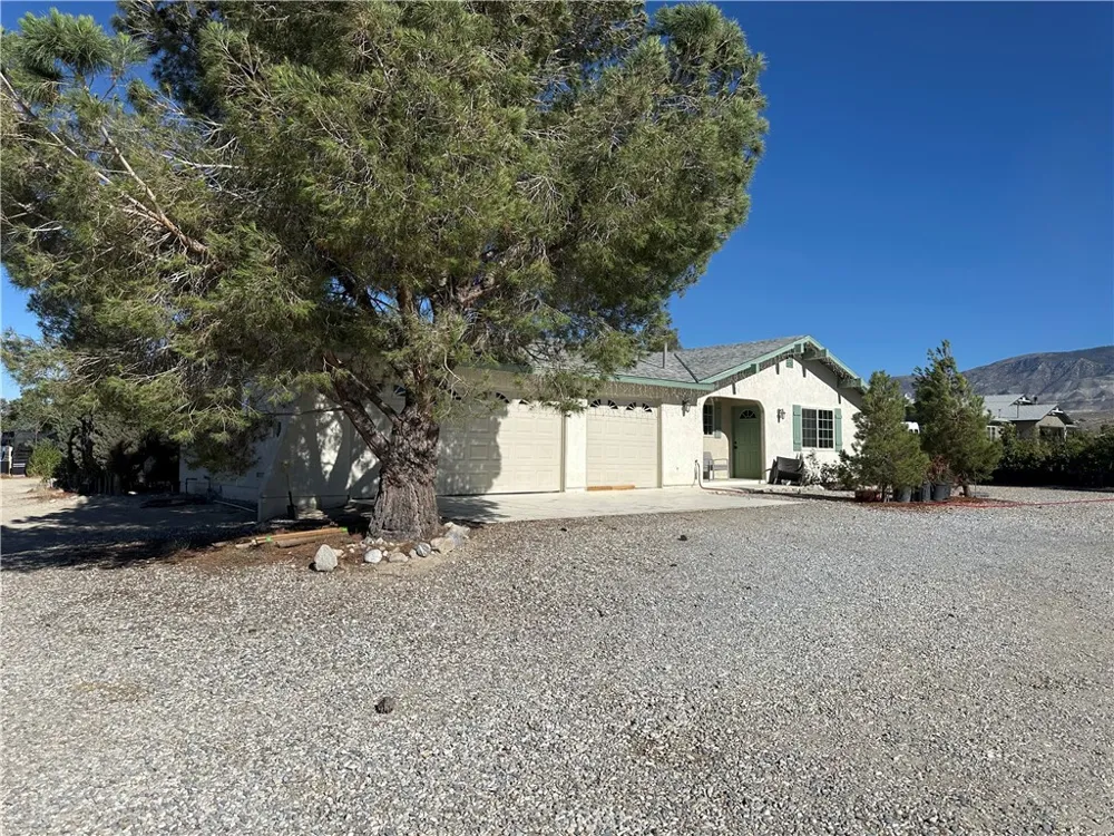 9181 Visalia Lucerne Valley, CA 92356