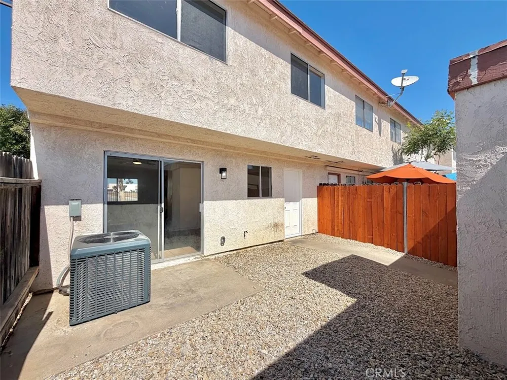 345 Eucalyptus Avenue #1 Rialto, CA 92376