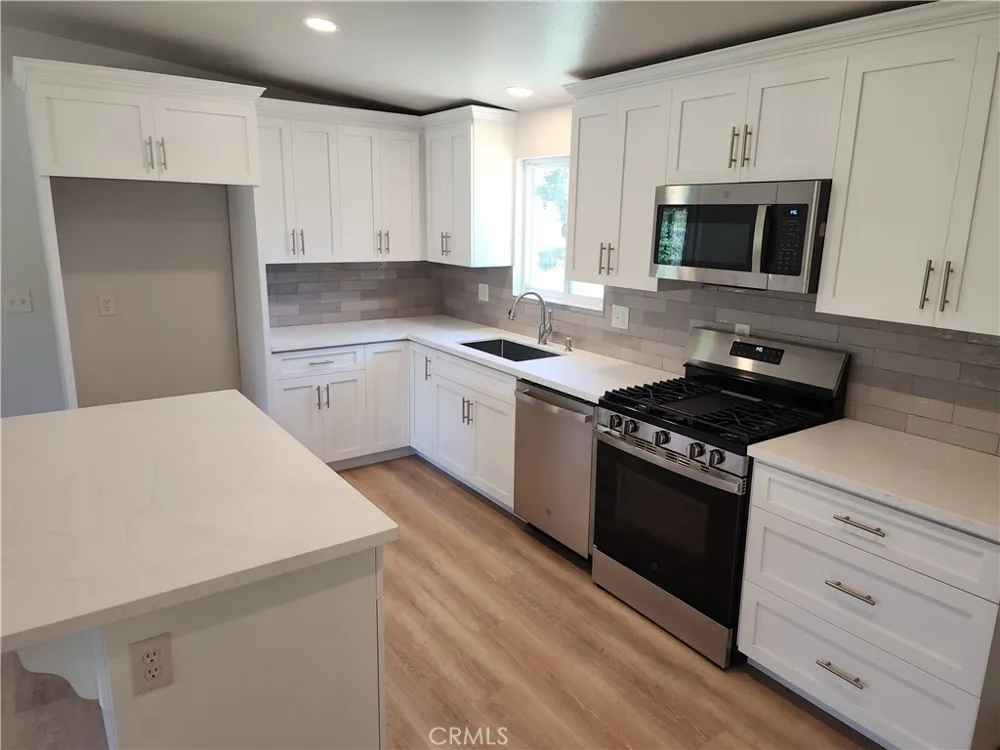 13 Meadowview Oroville, CA 95966