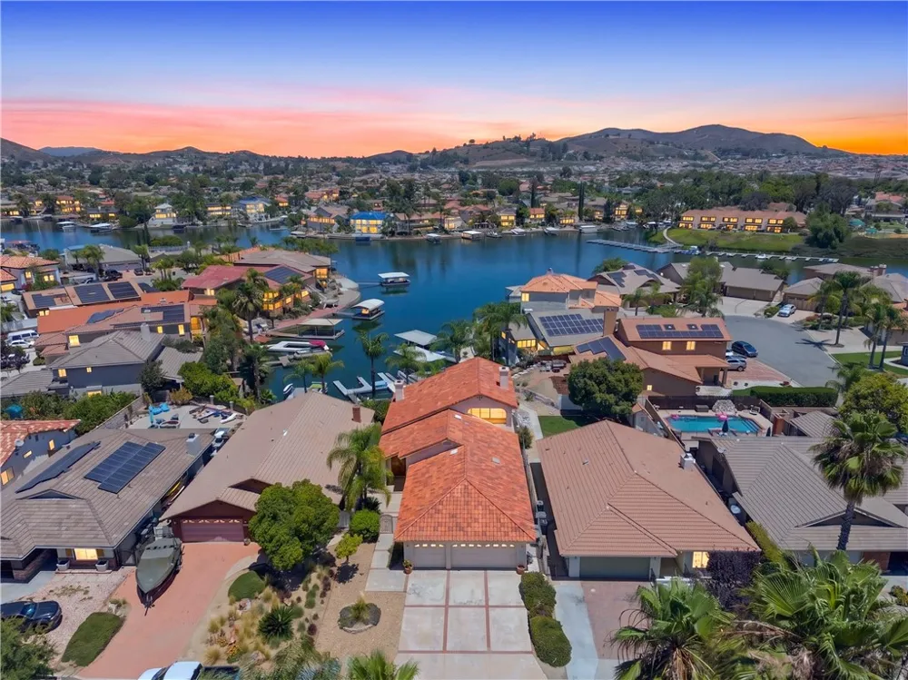 24140 Cruise Circle Canyon Lake, CA 92587