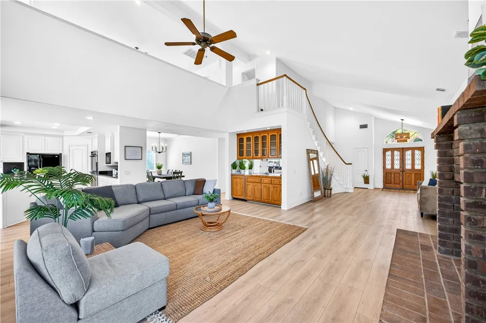 24140 Cruise Circle Canyon Lake, CA 92587