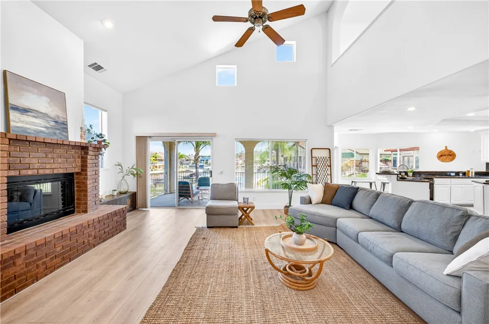 24140 Cruise Circle Canyon Lake, CA 92587
