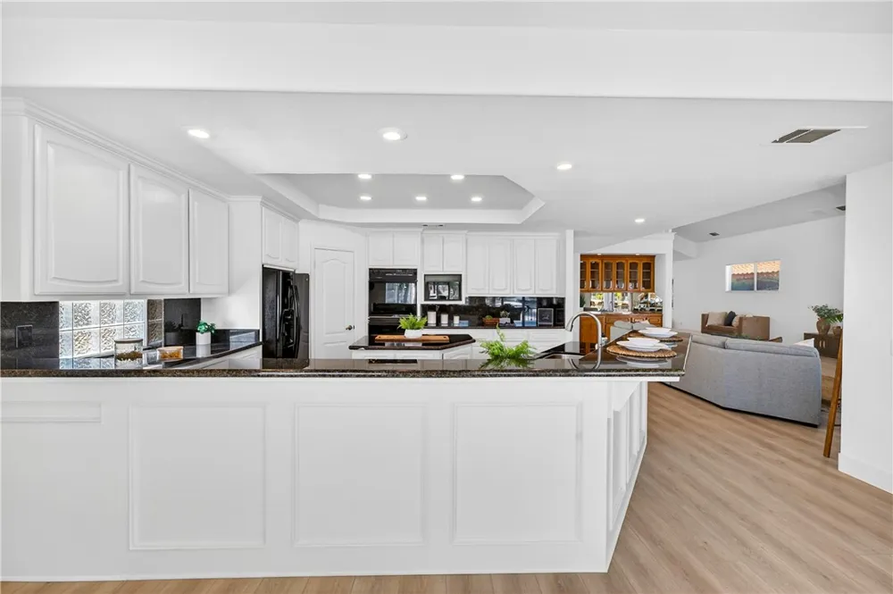 24140 Cruise Circle Canyon Lake, CA 92587