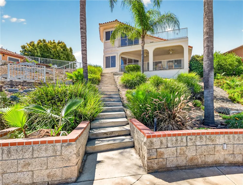 24140 Cruise Circle Canyon Lake, CA 92587