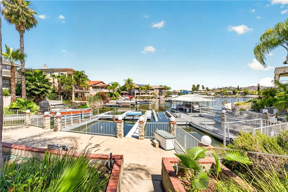 24140 Cruise Circle Canyon Lake, CA 92587