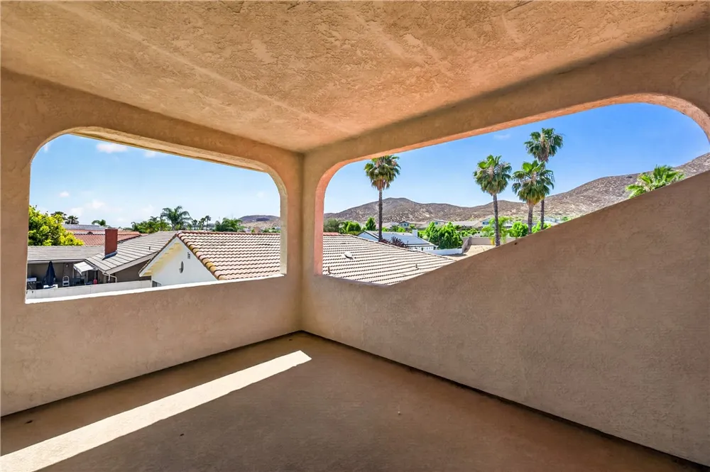 24140 Cruise Circle Canyon Lake, CA 92587
