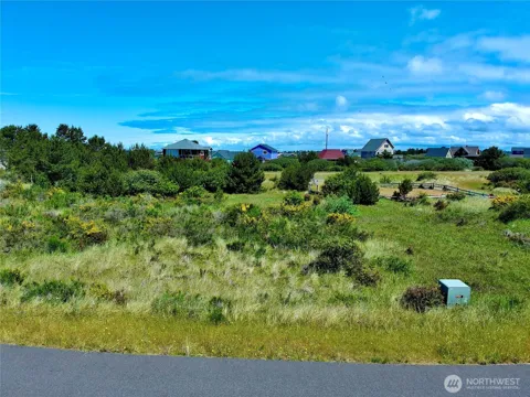 444 S Portal Loop SW