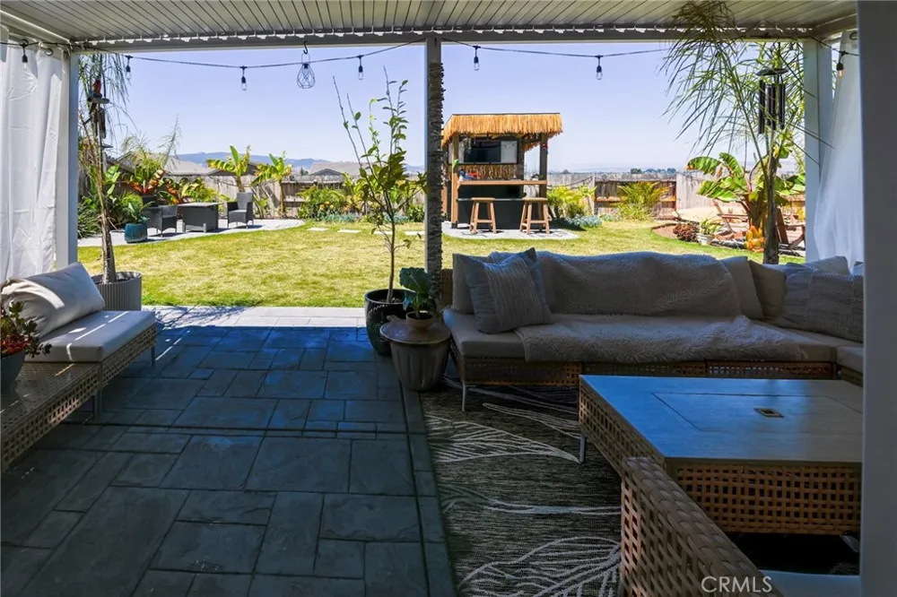 1104 Sunridge Hollister, CA 95023
