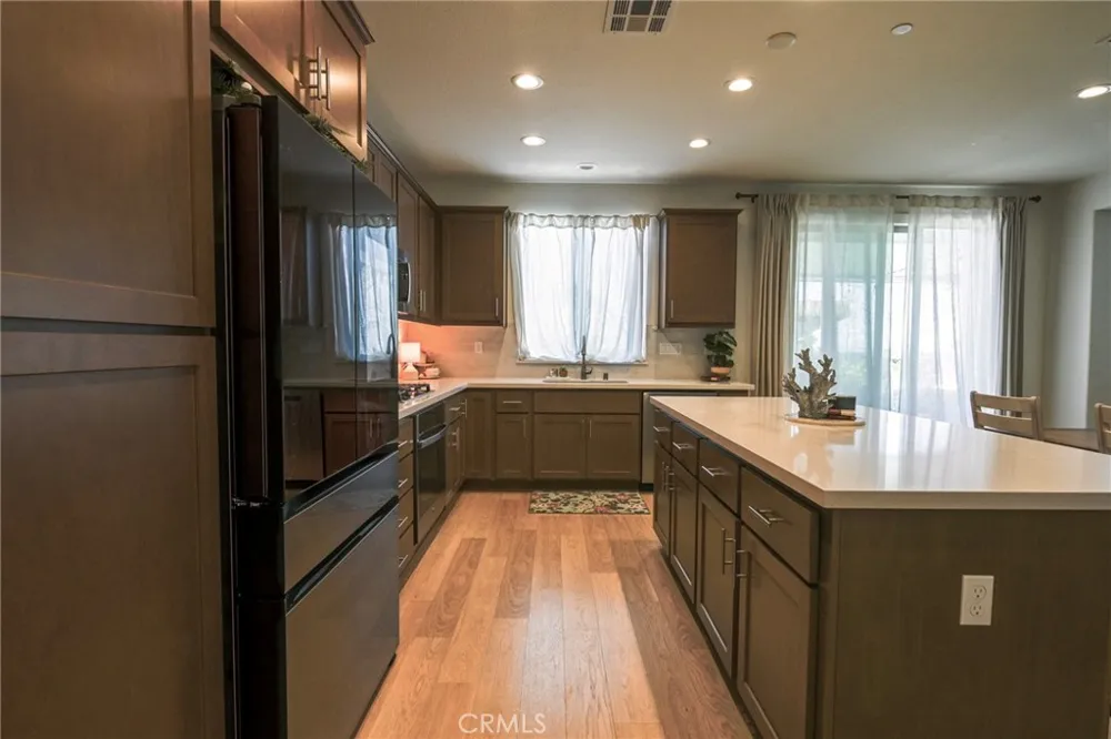 1104 Sunridge Hollister, CA 95023