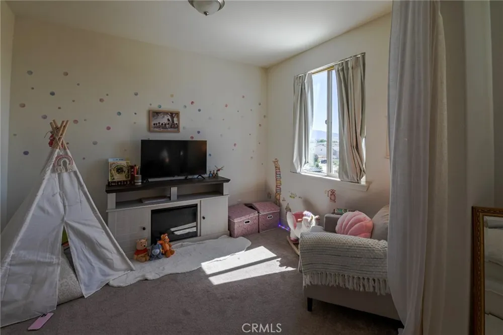 1104 Sunridge Hollister, CA 95023