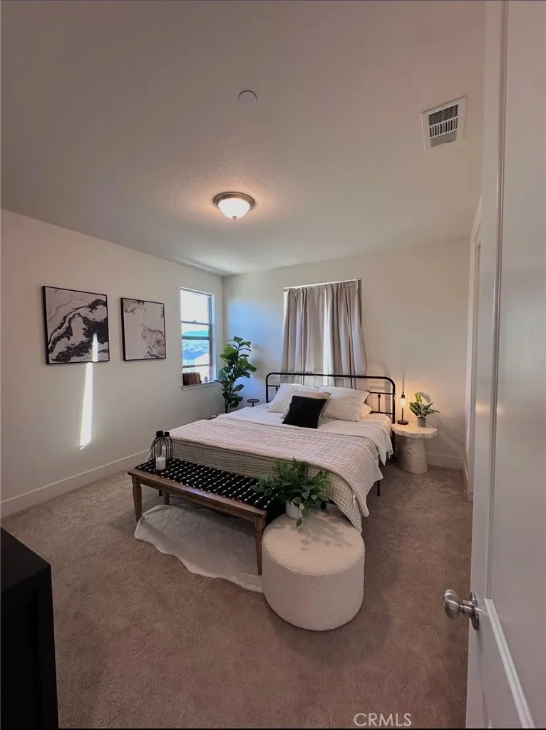 1104 Sunridge Hollister, CA 95023