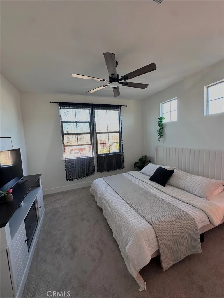 1104 Sunridge Hollister, CA 95023