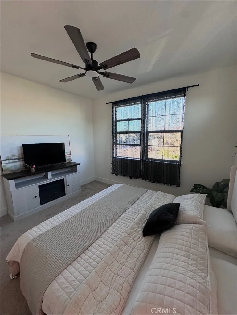 1104 Sunridge Hollister, CA 95023