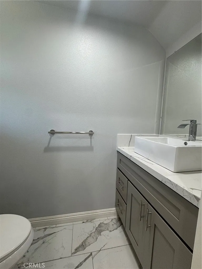 15616 Amar Road #B La Puente, CA 91744