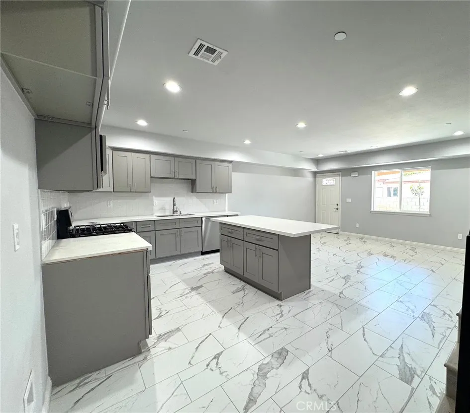 15616 Amar Road #B La Puente, CA 91744