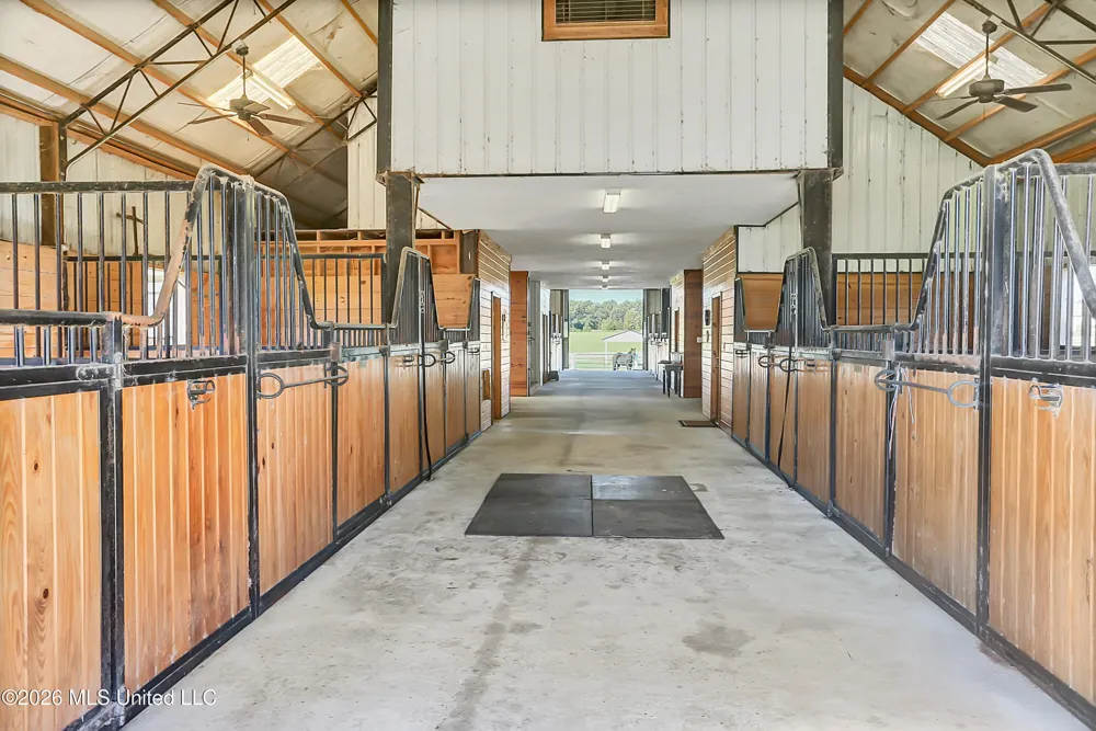 1735 Alana Drive Terry, MS 39170