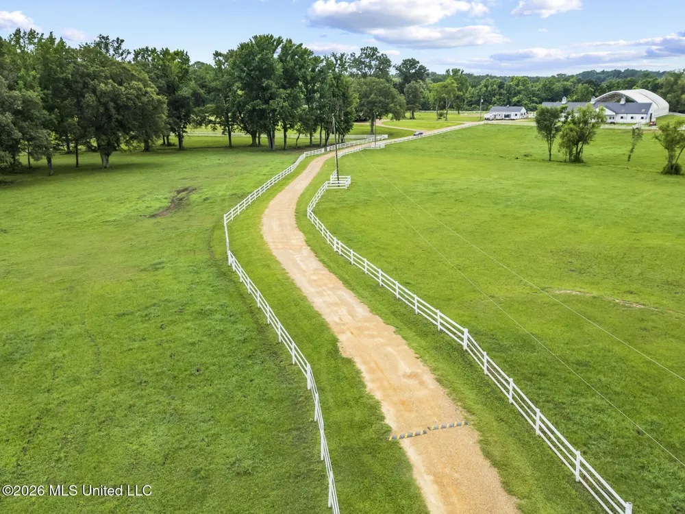 1735 Alana Drive Terry, MS 39170