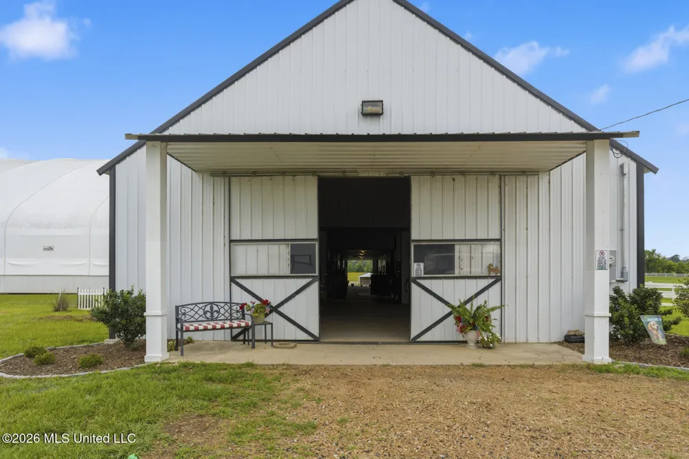 1735 Alana Drive Terry, MS 39170