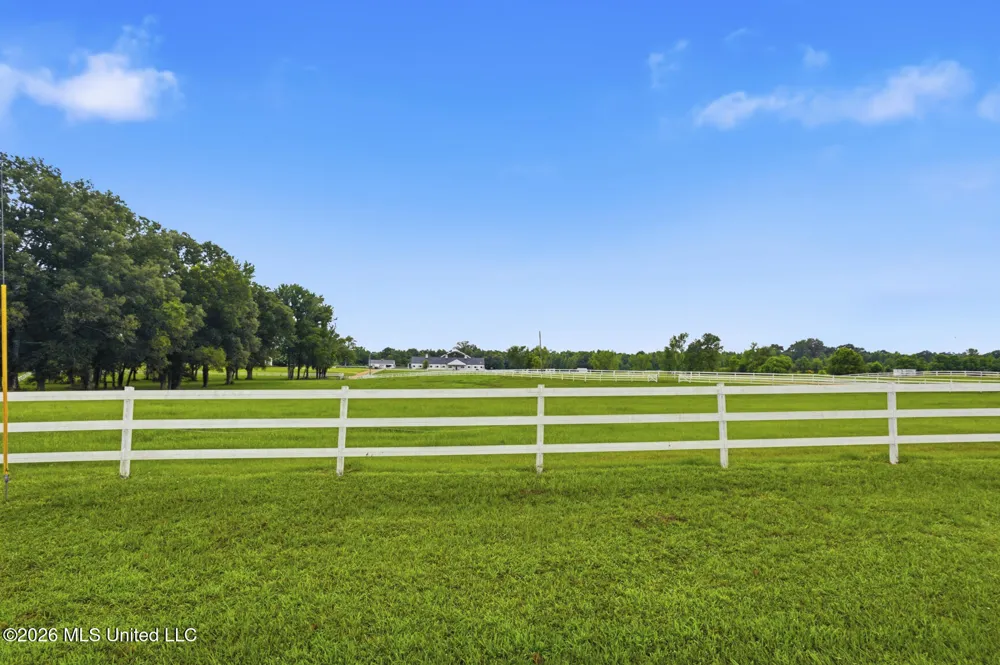 1735 Alana Drive Terry, MS 39170
