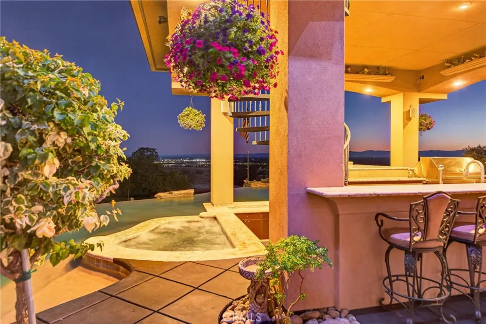 25 Horizon Point Court Chico, CA 95928