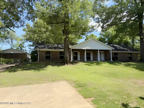 910 Newitt Vick Drive