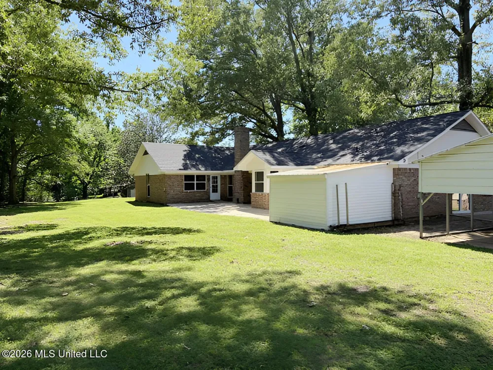 910 Newitt Vick Drive Vicksburg, MS 39183